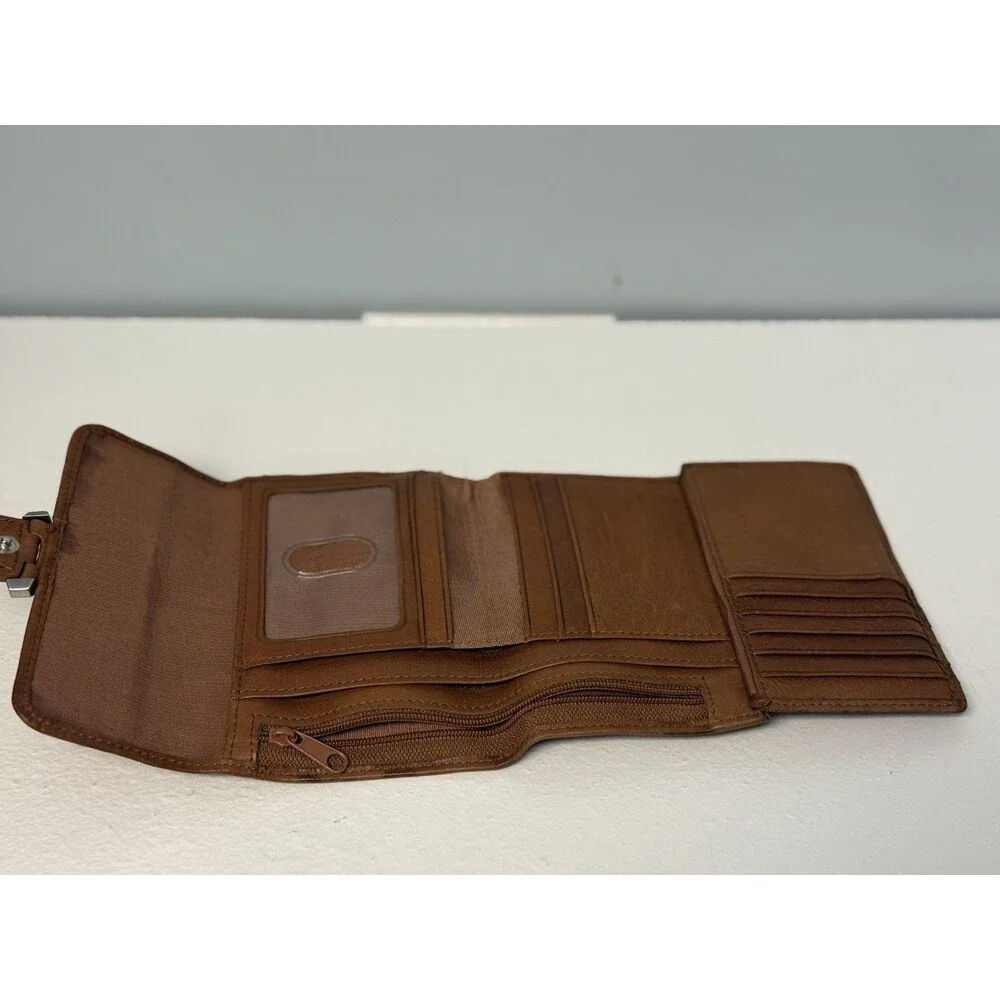 Pelle Studio Brown Leather Trifold Wallet Organizer Snap Zipper Pocket Compact